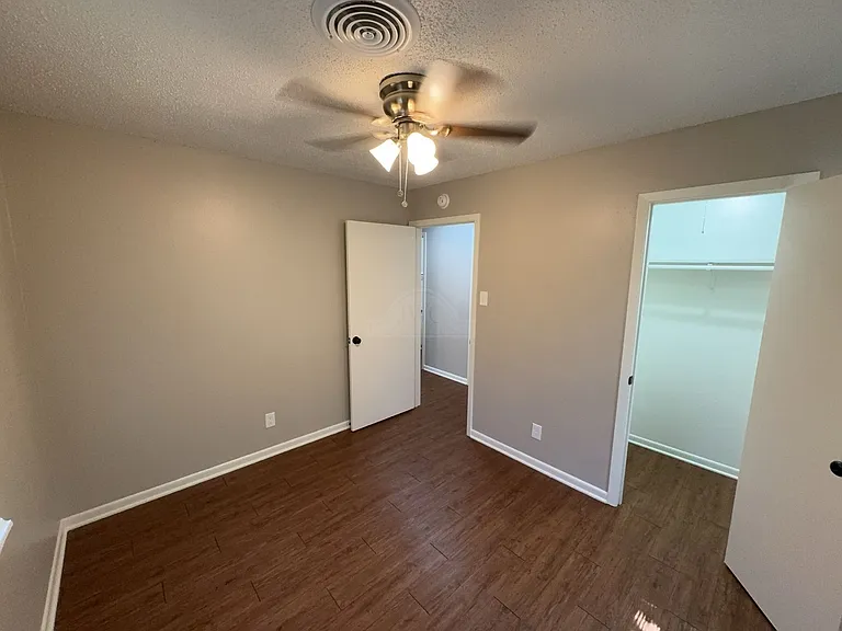 1205 Kathey Dr — Photo 13