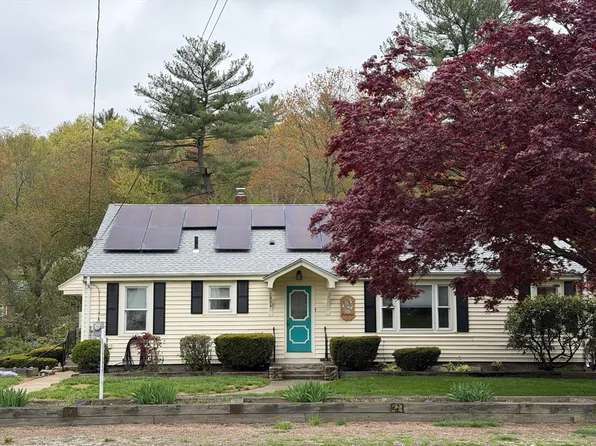 579 Church St, Northbridge, MA 01534
