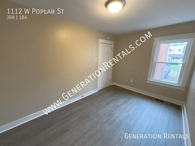 1112 W Poplar St — Photo 10