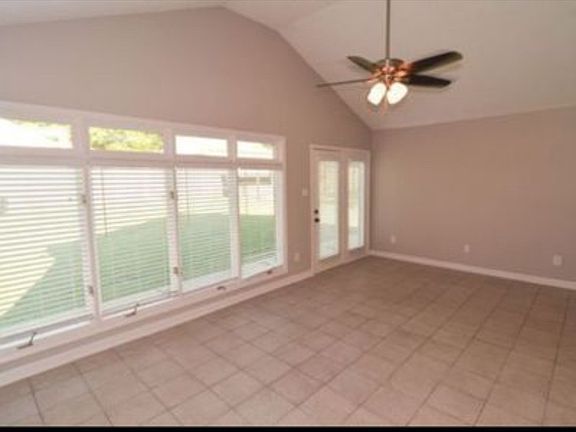 2nd image of 1180 Greenview Rd