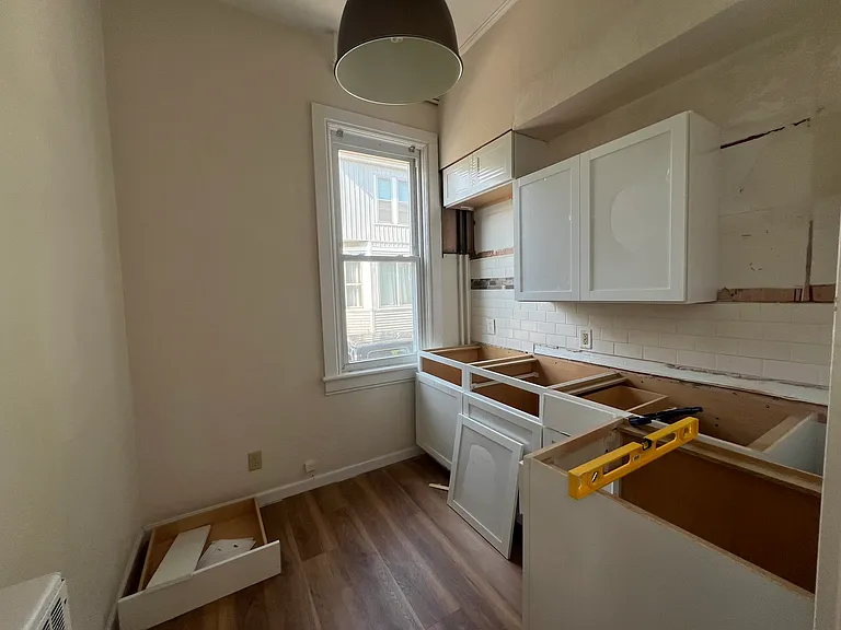 300 E Franklin St #B — Photo 4
