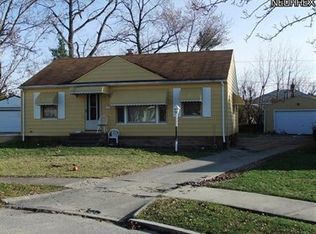 18204 Nancy Ct, Cleveland, OH