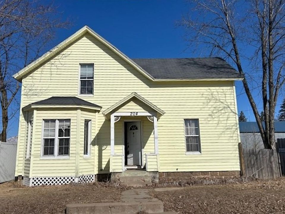 1st image of 204 1st St S