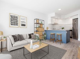 108 W 13th St #1504, North Vancouver, BC
