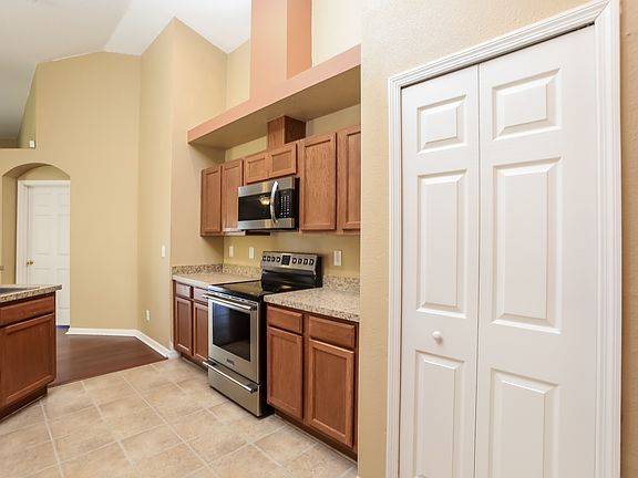 2nd image of 127 Prairie Falcon Dr