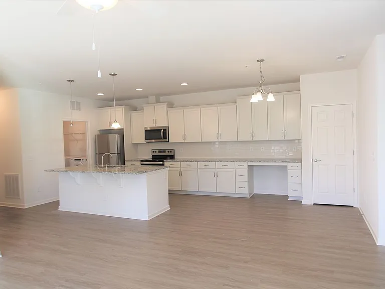 10280 Rose Meadow Ln #302 — Photo 3