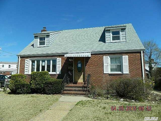 1st image of 1028 Glen Dr