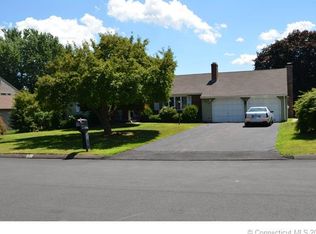 24 Woodpond Dr, Wethersfield, CT 06109