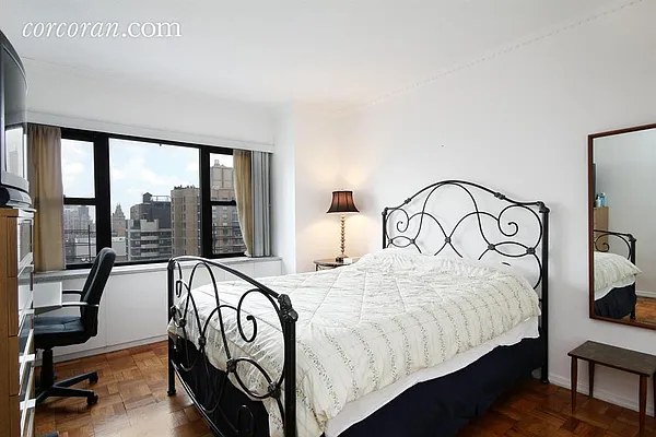 Sold by Corcoran | media 2