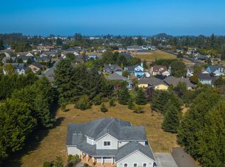 1750 Dragonfly Dr, McKinleyville, CA 95519