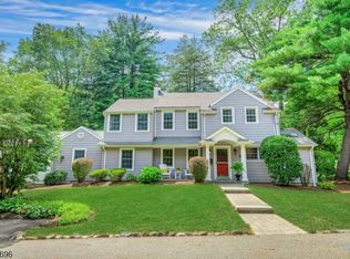 5 Whitby Rd, Mountain Lakes, NJ 07046