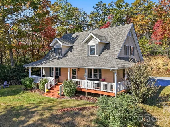138 Down To Earth Dr, Burnsville, NC 28714