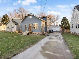 849 7th St, Menasha, WI 54952