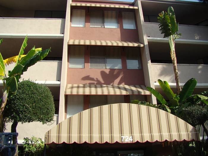 1st image of 724 W Knoll Dr APT 212