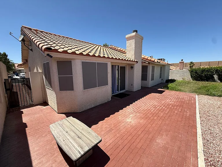 904 Big Horn St — Photo 24