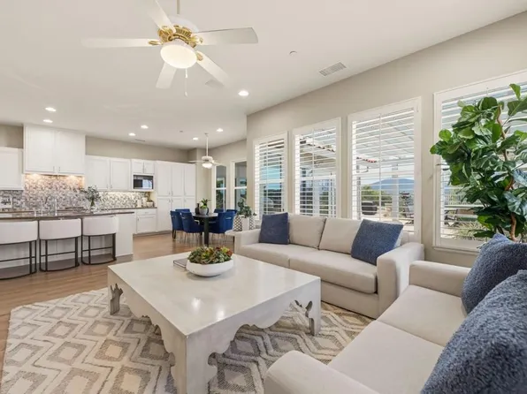 10928 La Alberca Ave, San Diego, CA 92127
