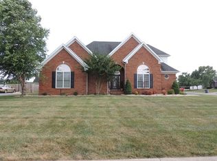 817 Poppy Hills Way, Bowling Green, KY 42104
