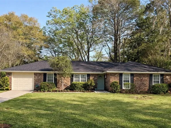 8 Chowning Drive, Savannah, GA 31419