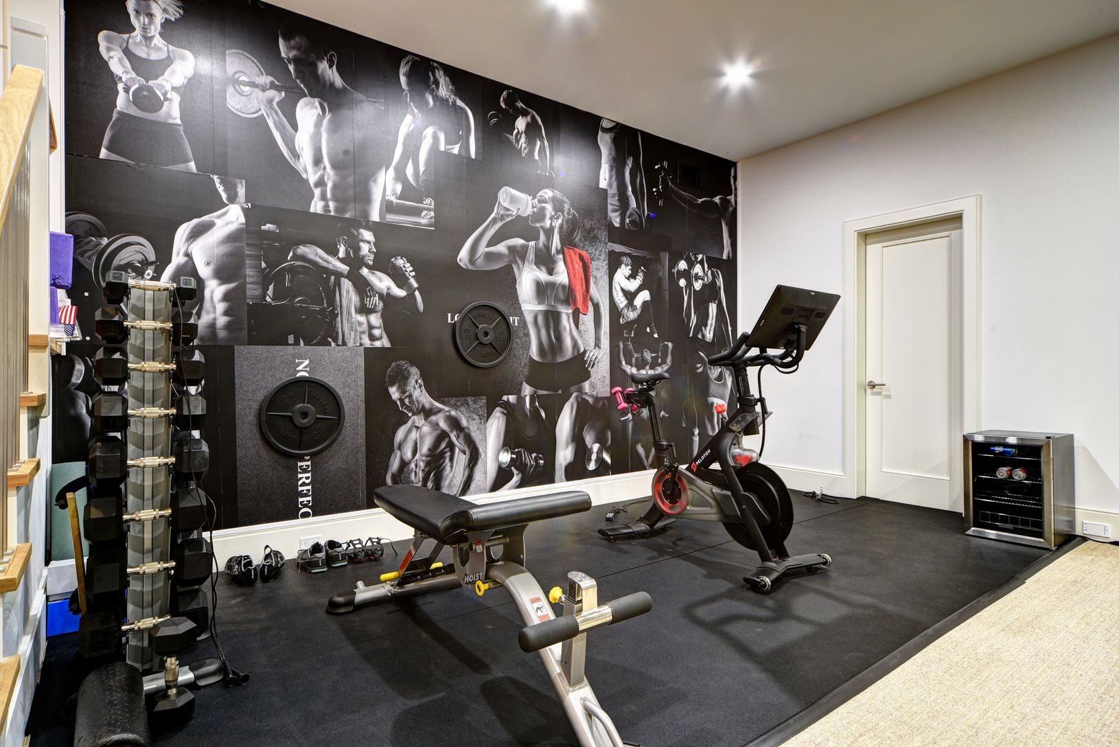  Fitness Center with Full Wall Mirror