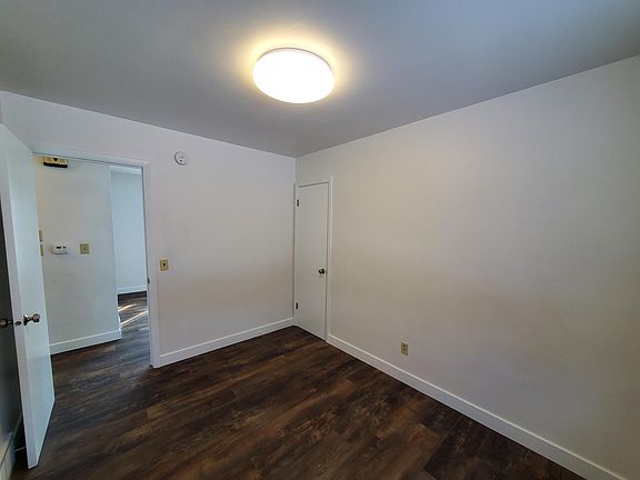 5th image of 2611 Garden Ave