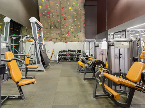 515 East 72nd Street image 11 of 15