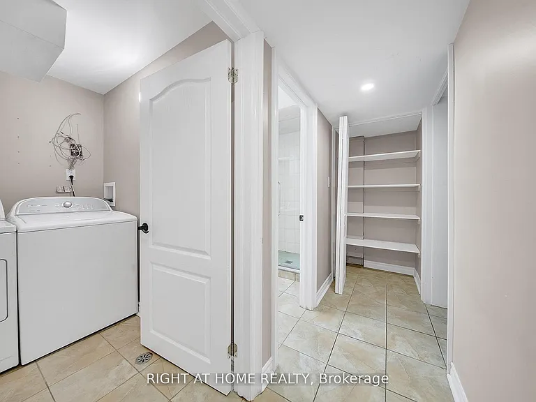 50 Wall Ave #BASEMENT — Photo 12