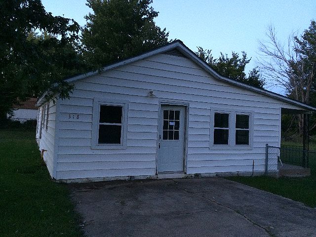 1st image of 318 S Napier Ave