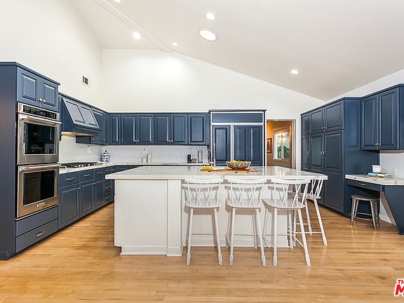 4th image of 15531 Briarwood Dr