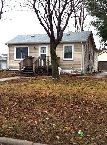 2nd image of 112 Ivy Ave W