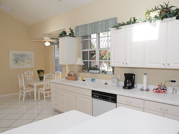 Kitchen/breakfast area
