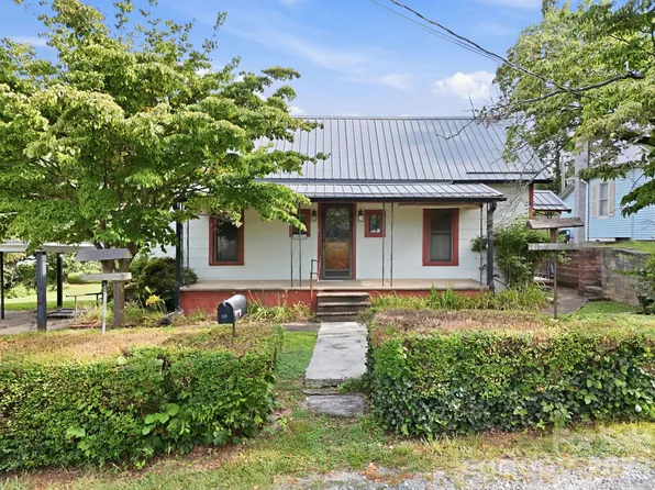 209 Virginia Ave, Marion, NC 28752