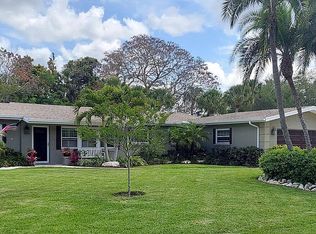 448 S Shore Dr, Osprey, FL 34229