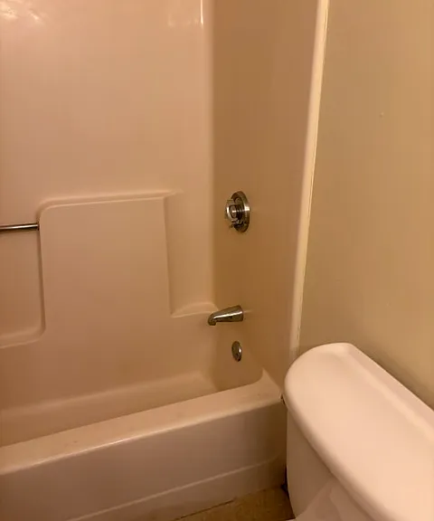 1L Willow St #402 — Photo 7