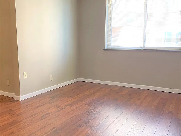5712 Phillips Ave #B9 — Photo 42