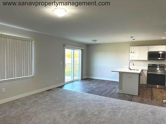 5th image of 1065 Hamilton Rd