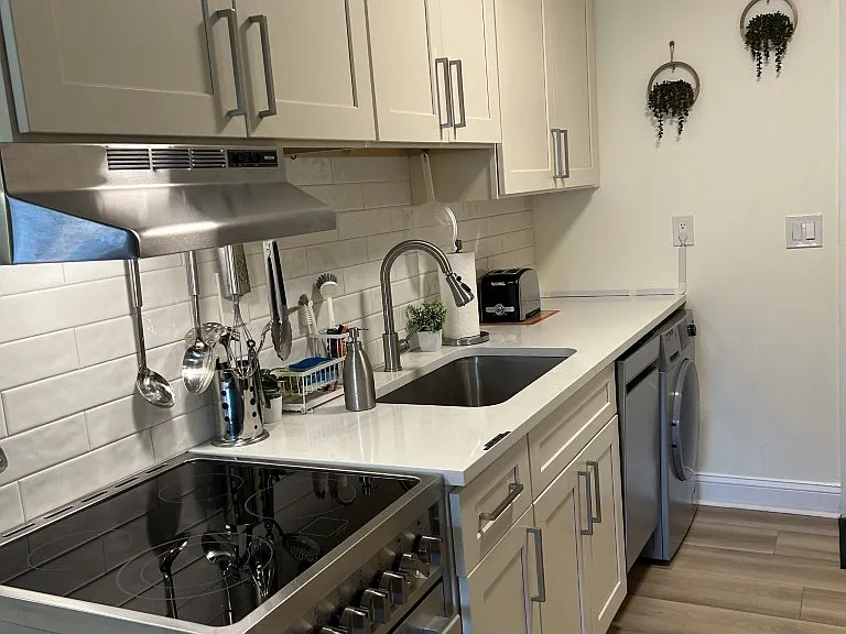 8027 Parental Cir — Photo 37