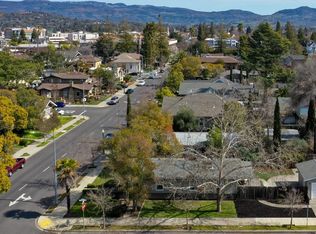 1939 2nd St, Napa, CA 94559