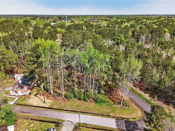 2nd image of 319 Dutch Rd