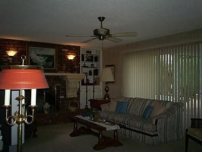 5th image of 672 E Birch Ave