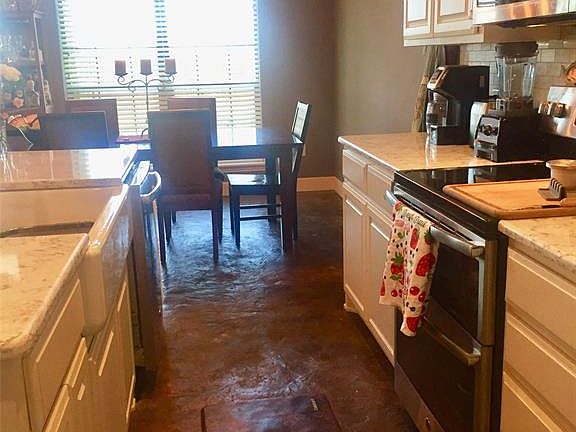 3rd image of 4104 Carrera Ln