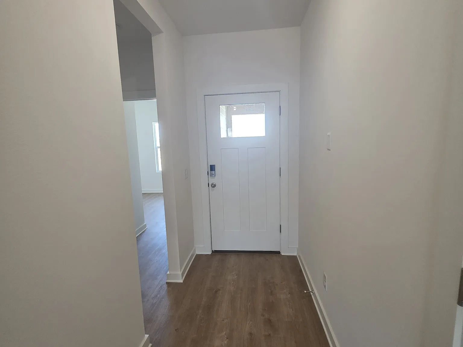 4 bed, 2313 sqft, $2,800 — Photo 3
