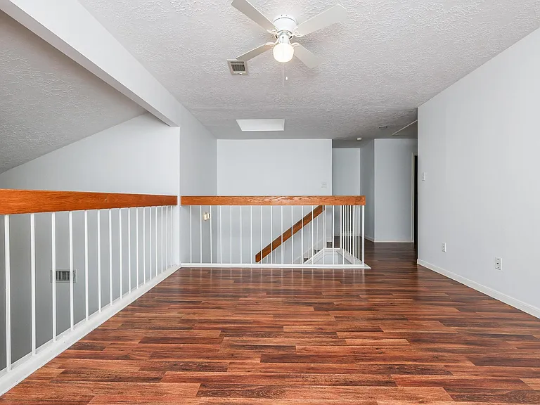 1511 Bradney Dr — Photo 26