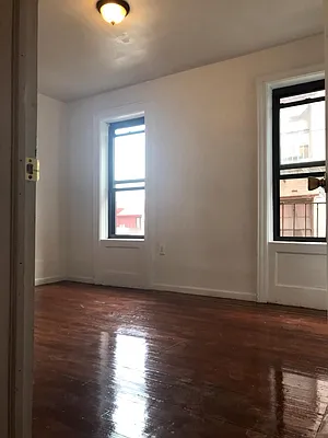 Rented by Aegis Realty Management Corp | media 3