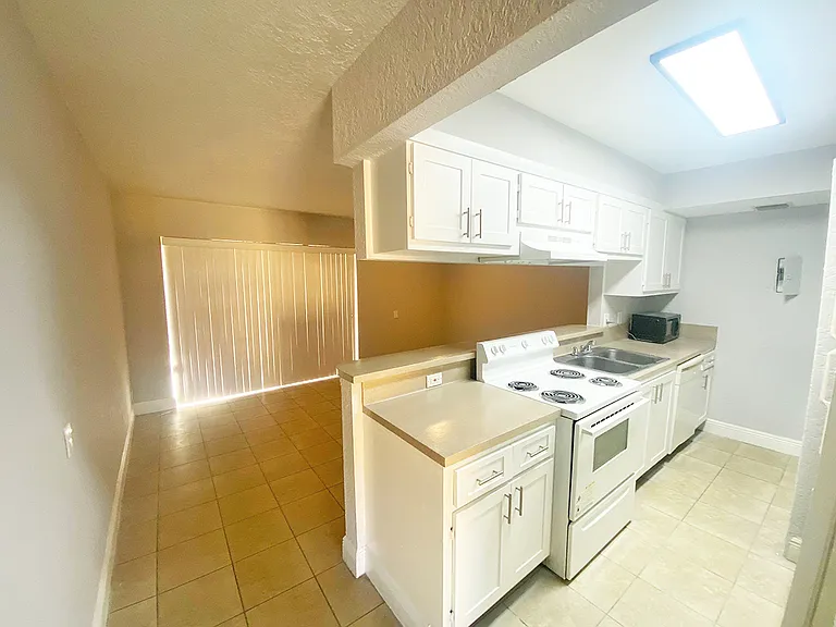 4423 Treehouse Ln #21G — Photo 1