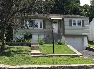 456 Trout Brook Dr, West Hartford, CT 06110