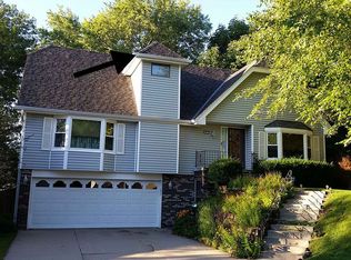 15517 Marcy Cir, Omaha, NE 68154