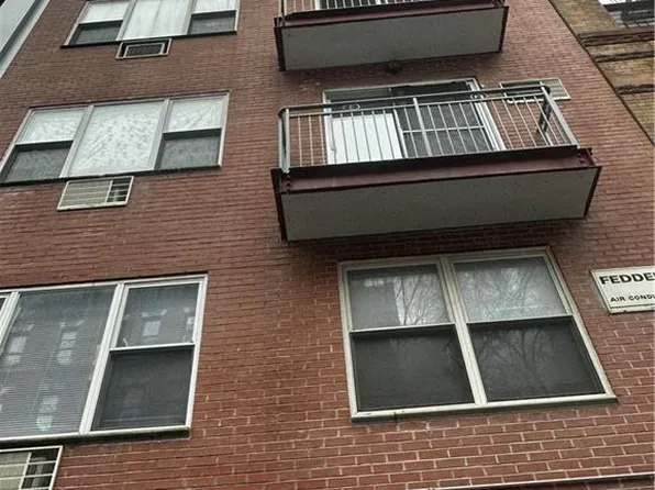 30 Rutgers St APT 2A, New York, NY 10002
