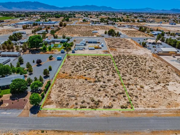 3720 Tahachapi Ave, Pahrump, NV 89048