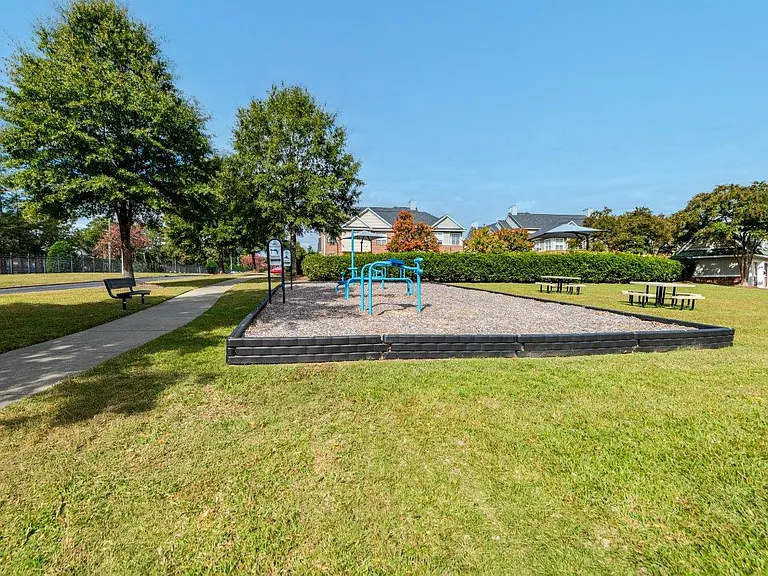 Westlake at Morganton Apartment Homes — Photo 25