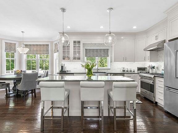 5th image of 28 Highfield Ln